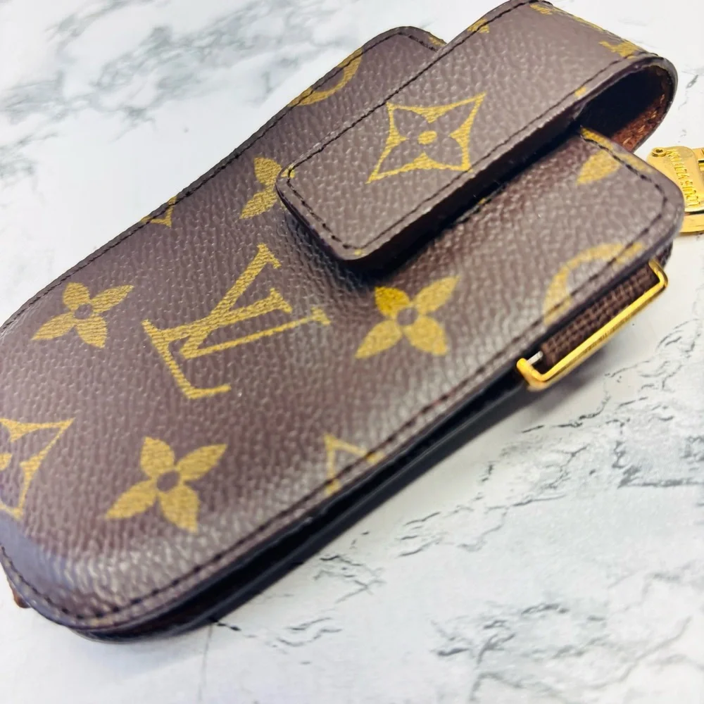 Louis Vuitton Monogram Brown Etui Telephone case Vintage Excellent Condition